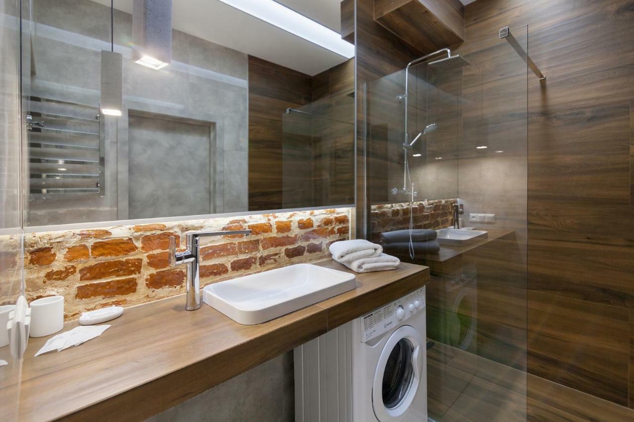 Leogrand Loft Apartments On Lychakivska 4 Lviv Ngoại thất bức ảnh