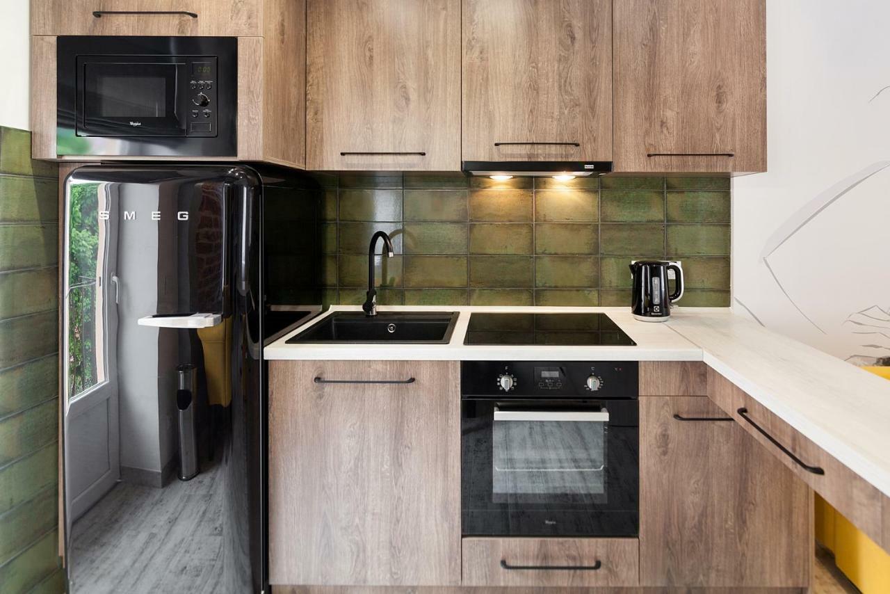Leogrand Loft Apartments On Lychakivska 4 Lviv Ngoại thất bức ảnh