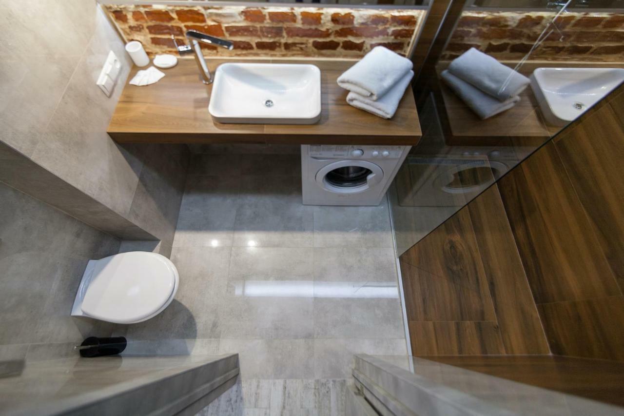 Leogrand Loft Apartments On Lychakivska 4 Lviv Ngoại thất bức ảnh
