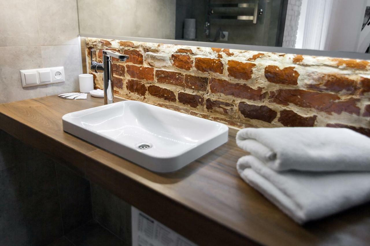 Leogrand Loft Apartments On Lychakivska 4 Lviv Ngoại thất bức ảnh